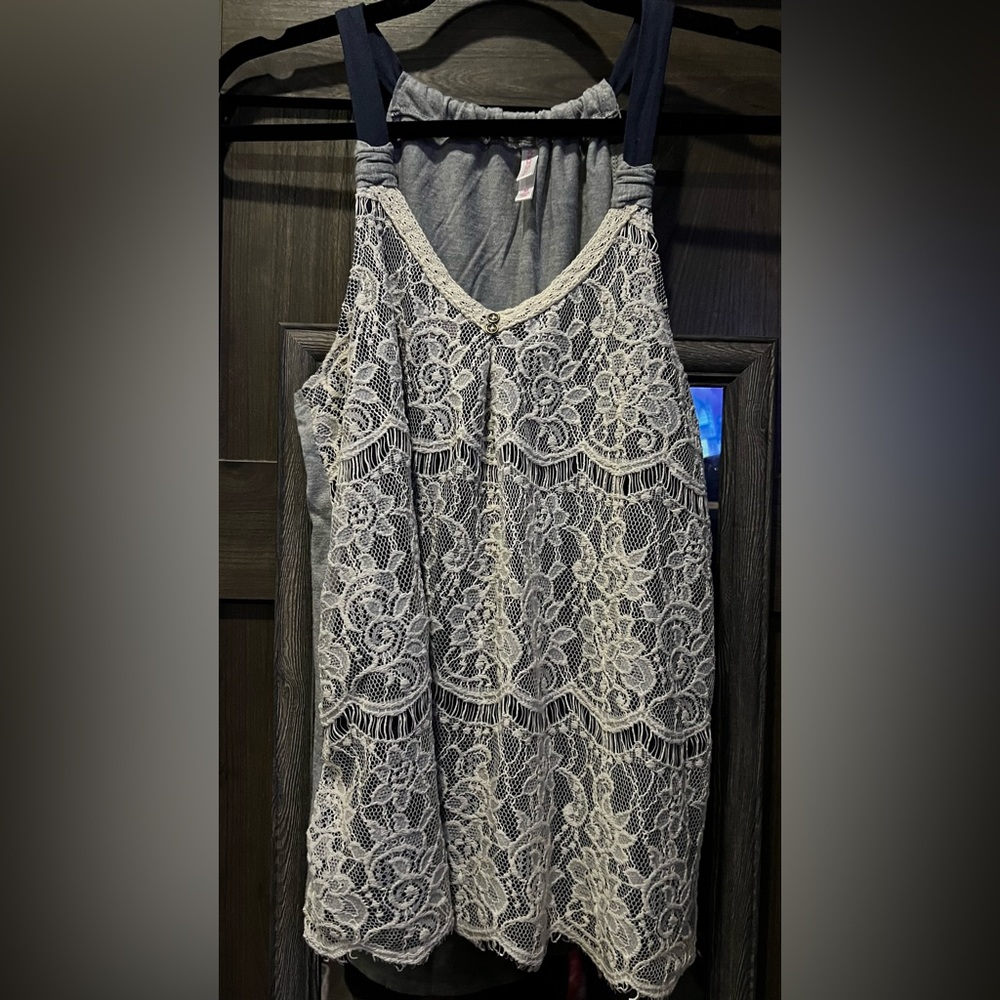Xhilaration Heather Gray Top
